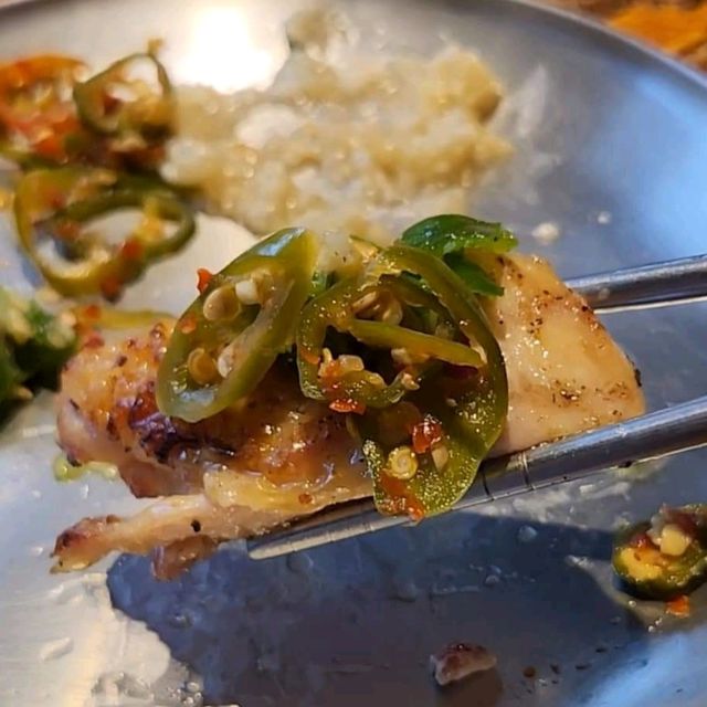 弘大必吃💪 宋江到訪 🔥碳烤特色雞肉料理