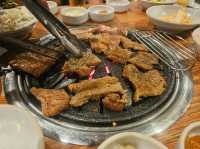 A nice grilled pork ribs and boiled pork slices shop