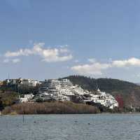 「聖托里尼 - 雲際1號懸崖海景酒店：設施一流，令人心動再次光臨」