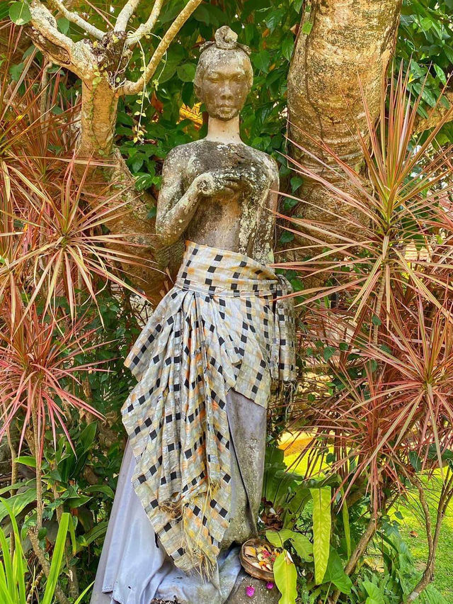 ❤️BEAUTIFUL UBUD PALACE IN BALI🤎Save This and Go💪