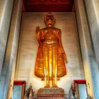 วัดสระเกศ (ภูเขาทอง) สักการะพระบรมสารีริกธาตุ