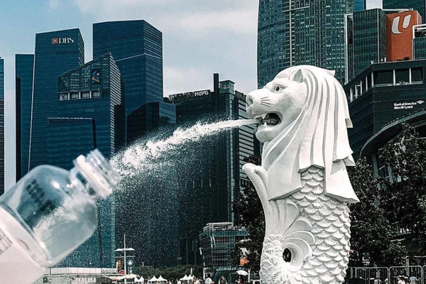 Merlion Park: Singapore's Iconic Symbol - Impact on Singapore's Image
