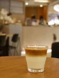 𖤣𖤥東涌Cafe｜墨汁意粉跟咖啡都一樣出色