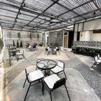 LOCA HOUSE CAFE & RESTO | A COZY COFFEE SPOT IN CENTRAL JAKARTA