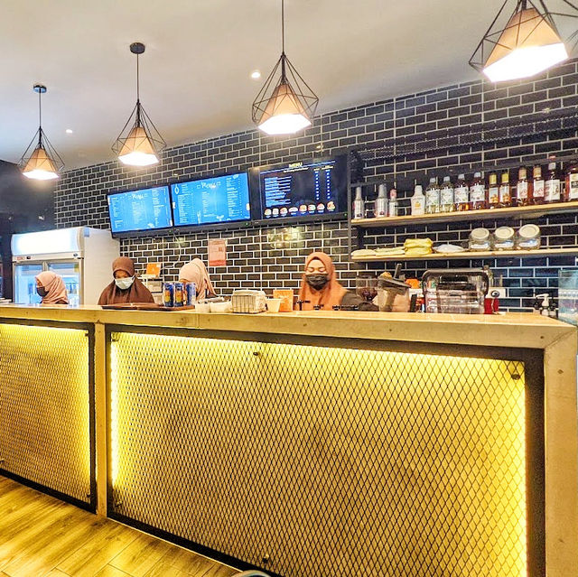 🇲🇾 Beruang Café: Where Cozy Meets Cool – Your Perfect Coffee Retreat!