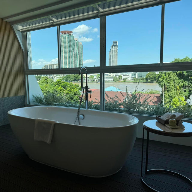 Away Bangkok Riverside Kene