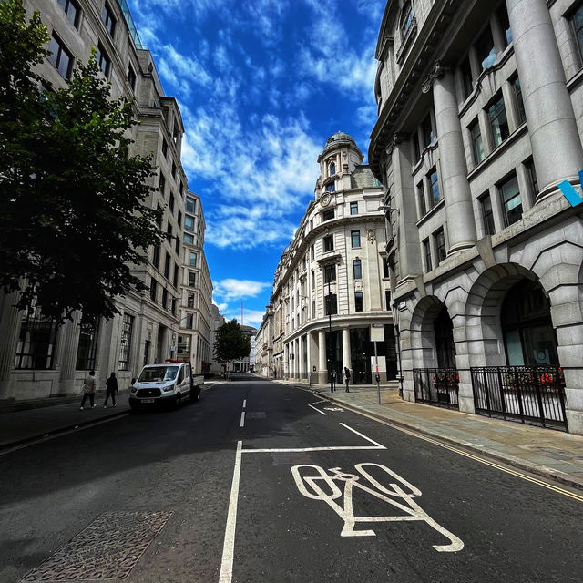 Photograph London’s Financial Heart: The Bank of England