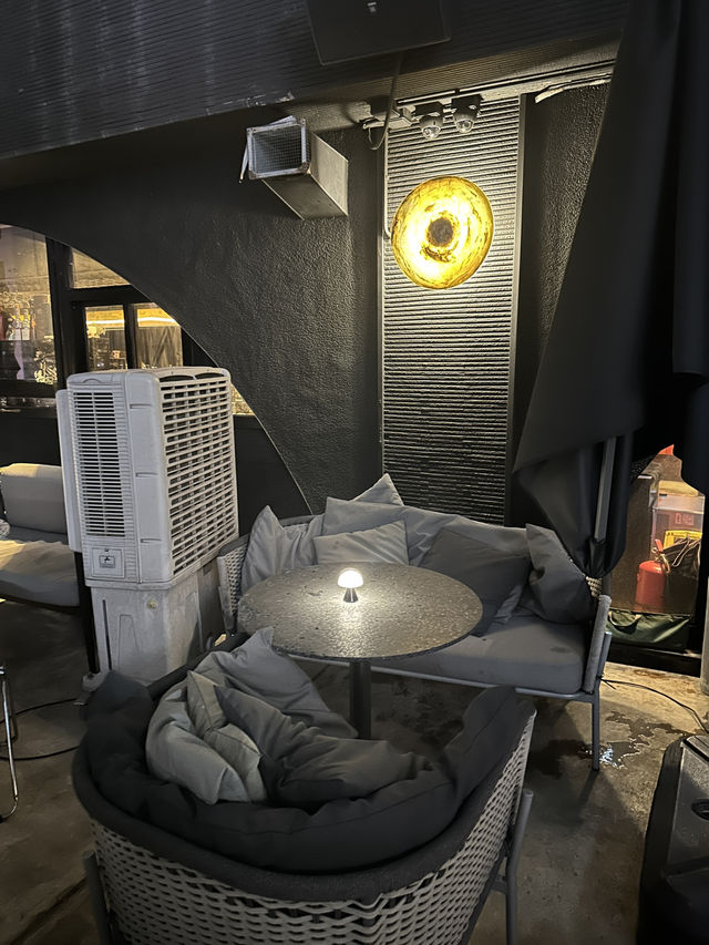 酒店裹酒吧餐廳！抵食有氣氛