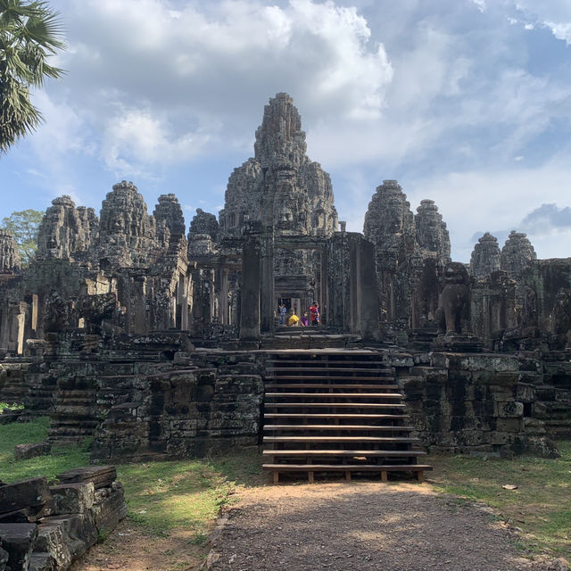 Angkor Wat: Timeless Majesty of Ancient Khmer Heritage