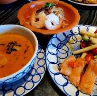 กุ้งแม่น้ำเผาจากอยุธยา บรรยากาศโรงแรม 5 ดาว 