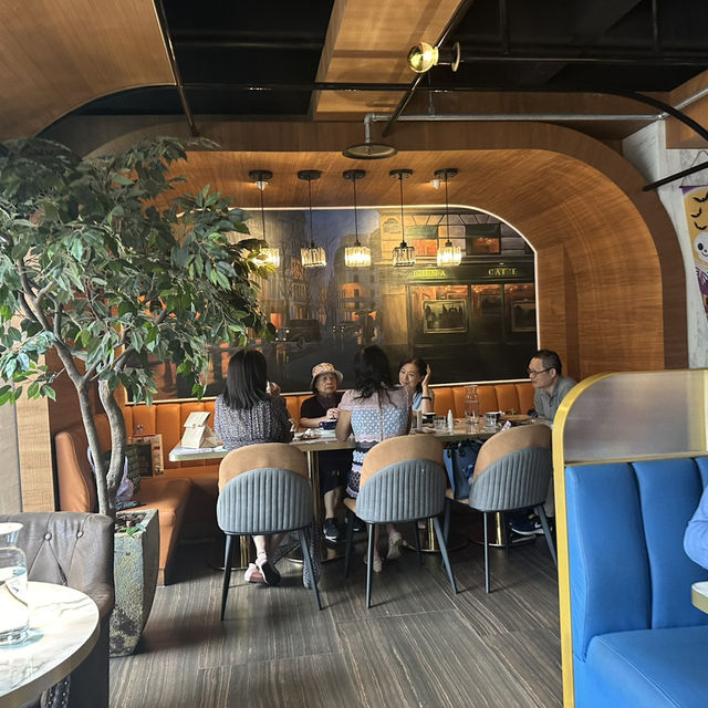 颱風天的美食餐廳（布納咖啡館）非吃不可
