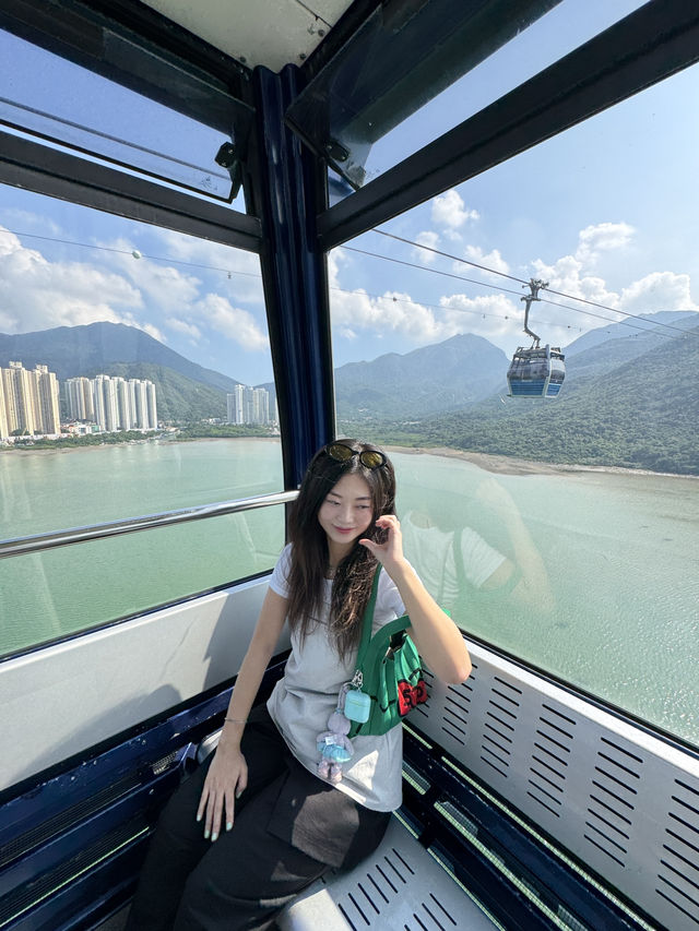 홍콩에서 가장 긴 케이블카, 거대한 불상 명소