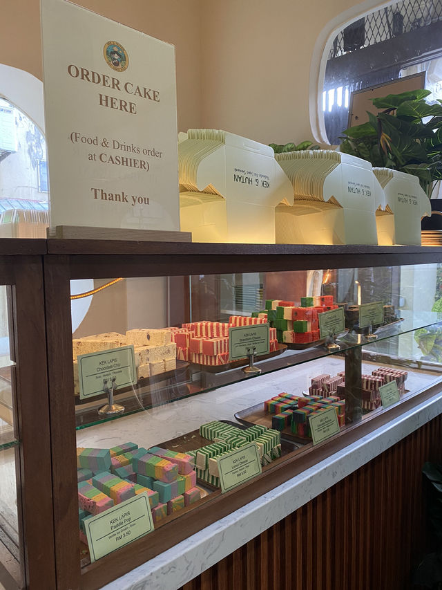 Kek & Hutan Cafe: A Sweet Escape in Kelantan! 