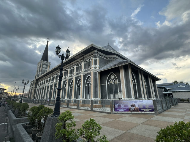 โบสถ์คริสต์เมืองจันท์