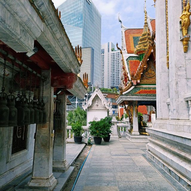 泰國曼谷市中心華藍蓬區最著名的歷史寺廟景點華藍蓬寺，華麗建築，適合拍照📸打卡冥想好去處