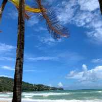 หาดกมลา หาดทรายสีขาวบรรยากาศเงียบสงบ
