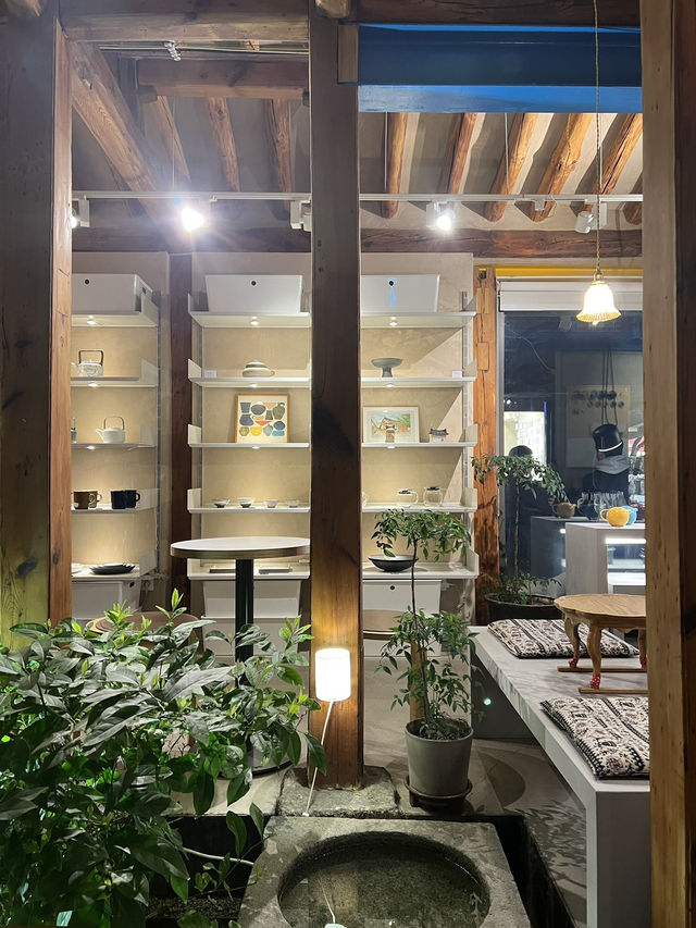 【ソウル🇰🇷】おしゃれなカフェ通り☕️