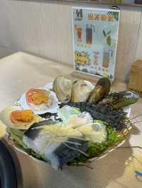 為食妹與浣熊到九龍城品嚐豪華海鮮盛宴粥底鍋