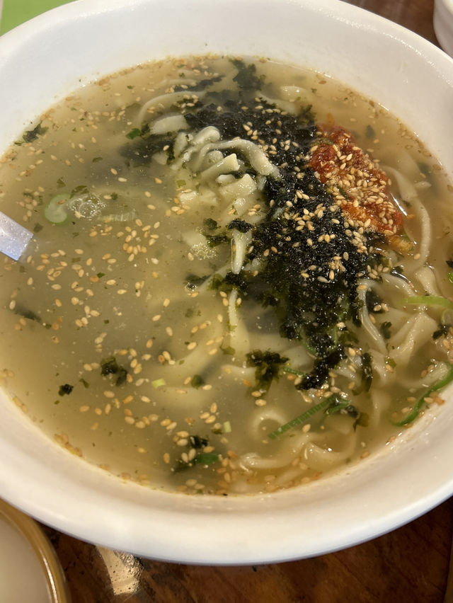🇰🇷釜山✈️刀削麵與瑪格利酒조선칼국수와통막걸리