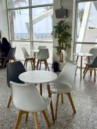 Stylish café by the sea🏝️
