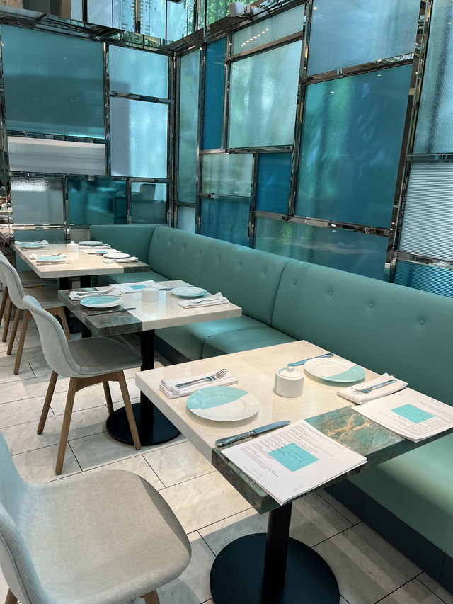Luxury afternoon tea at Tiffany🩵