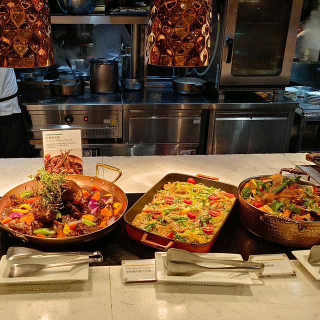 台北寒舍艾美酒店，探索廚房假日午餐