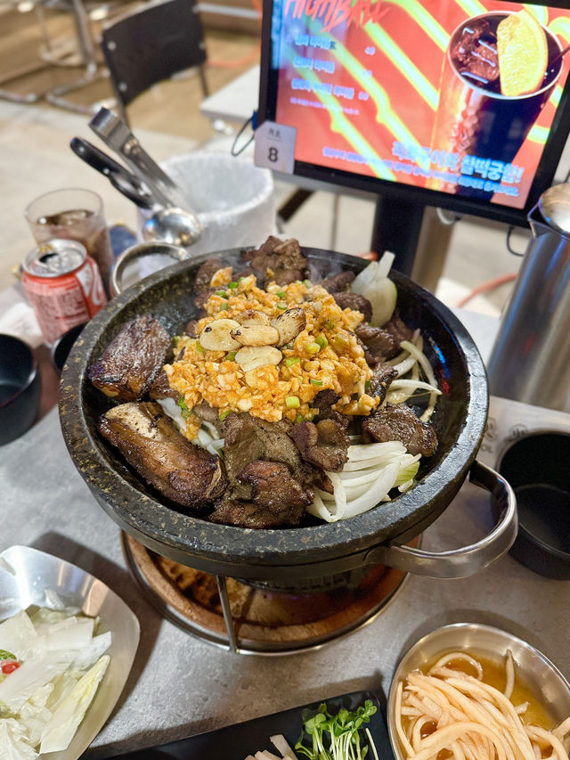【韓国旅行】ソウル文来／にんにく大量！甘辛豚カルビ