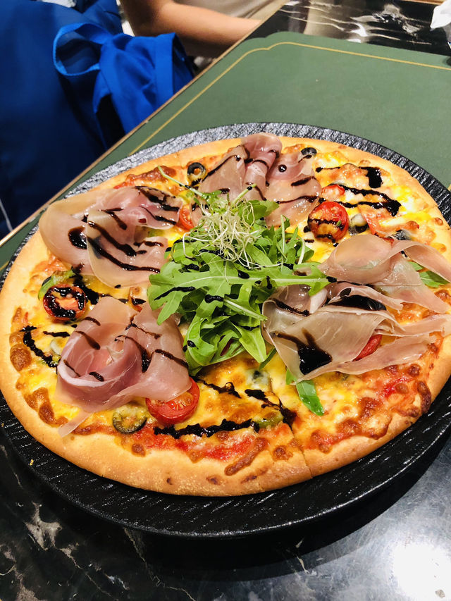 踩單車🚴 食西餐🍴很chill 啊