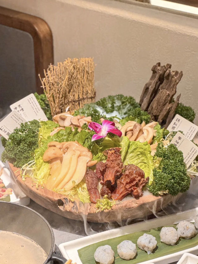 深圳·榮山鍋野菌土雞火鍋