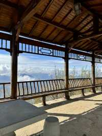 🇨🇳 Nature's Masterpiece: Exploring Three Gorges on Land