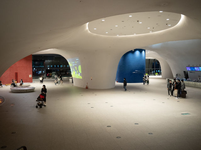 台湾台中の国家歌劇院の建築美🎭✨