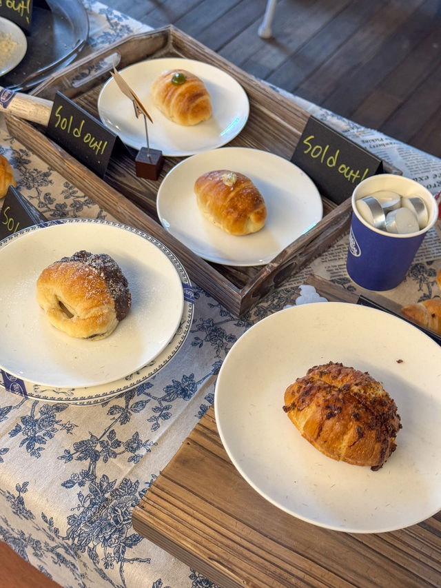 전주 소금빵 맛집 ‘블루본즈 한옥’