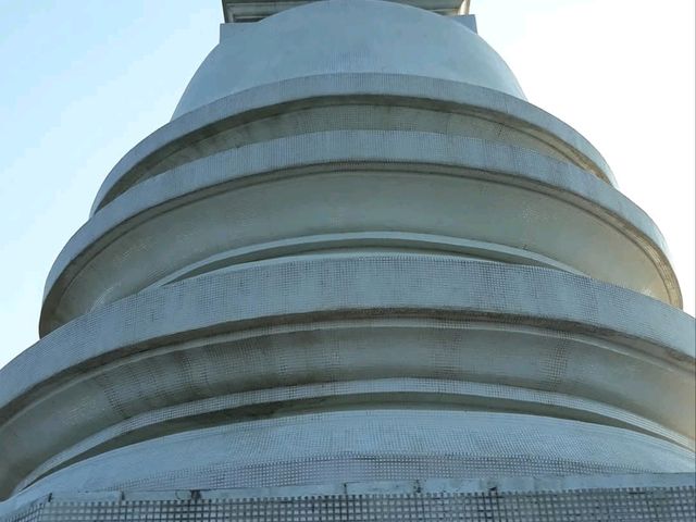 กราบสักการะ หลวงพ่อผาเงา วัดเก่าแก่เมืองเชียงแสน