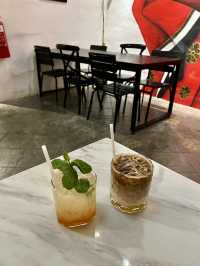 Relaxing Evening at Chop Tiang Bee Cafe
