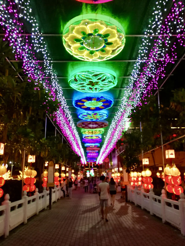 A Mesmerizing Nighttime Escape During CNY: Fo Guang Shan Dong Zen Temple