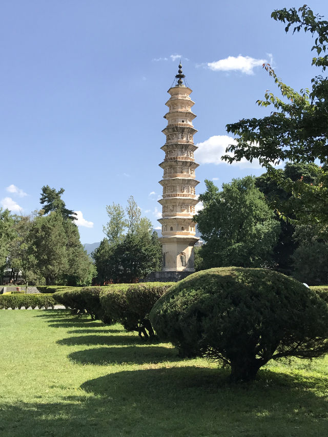 Three Pagodas of Dali