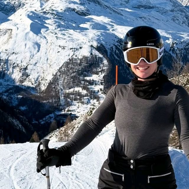 St. Moritz: Skiing in Style! ⛷️❄️✨