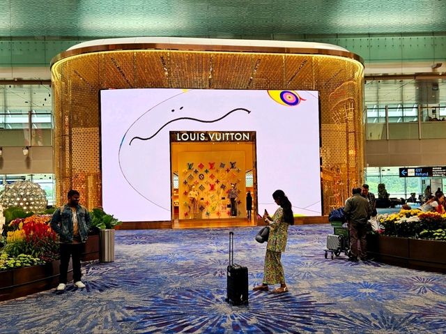 A stroll around the best airport in the world, Changi International Airport