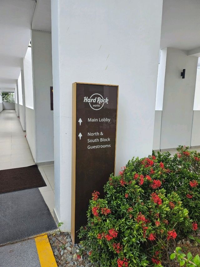 2 Days in Johor Bahru, Hard Rock Shop/Desaru/Teluk Ramunia