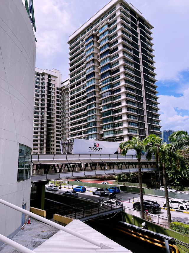 Easy Commute to Midvalley Megamall