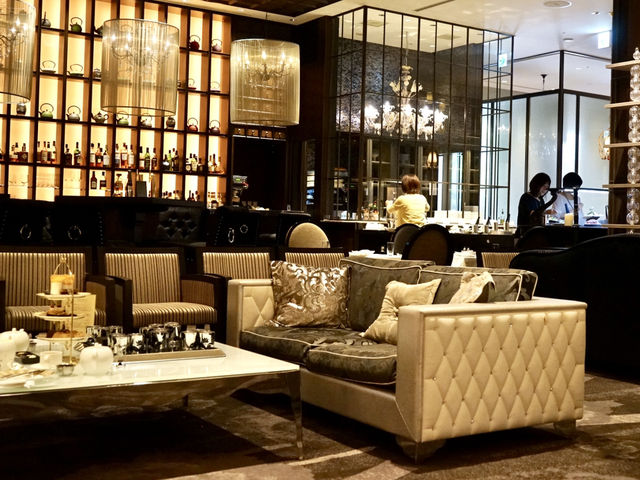 Elegant Afternoon Sweets at N.Y. Lounge🫖