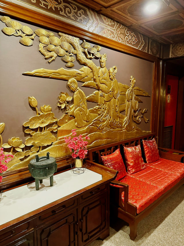 A Grand Feast at Halley by Wondermama, Mandarin Palace 🍽️🏮