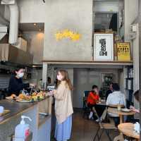 Bright and Cozy Café in Setagaya – Yellow