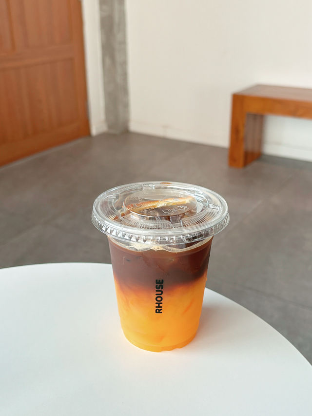 R House Café 