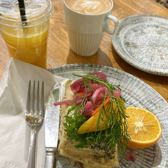 A pleasant place for family lunch
