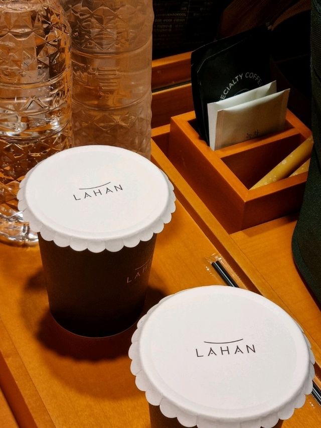 전라남도 호캉스는 "호텔현대 바이 라한 목포"