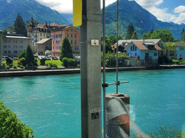 [🇨🇭スイス] インターラーケンから乗る山岳鉄道 — アルプスの絶景を堪能する旅