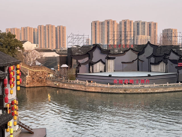 An Evening Stroll Through Wuxi’s Vibrant Nanchang Street