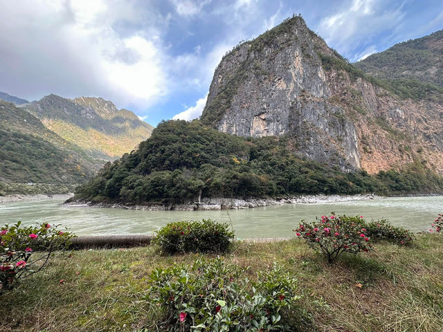 Discover the northwestern of Yunnan, China.
