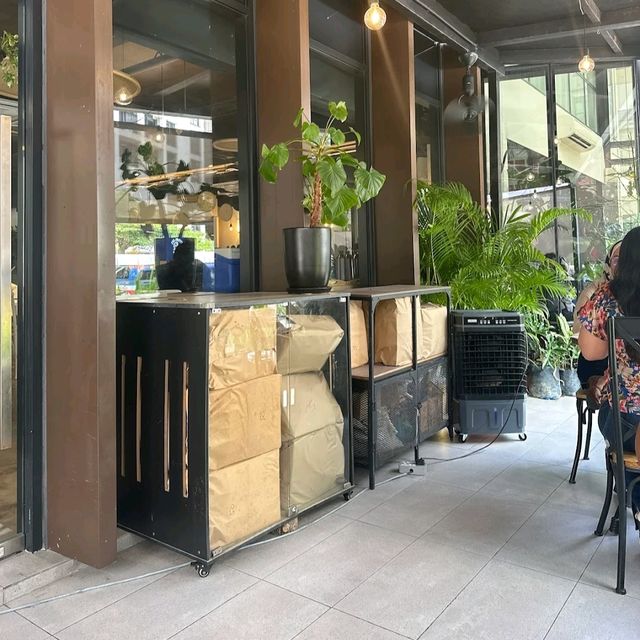 Good cakes and coffee